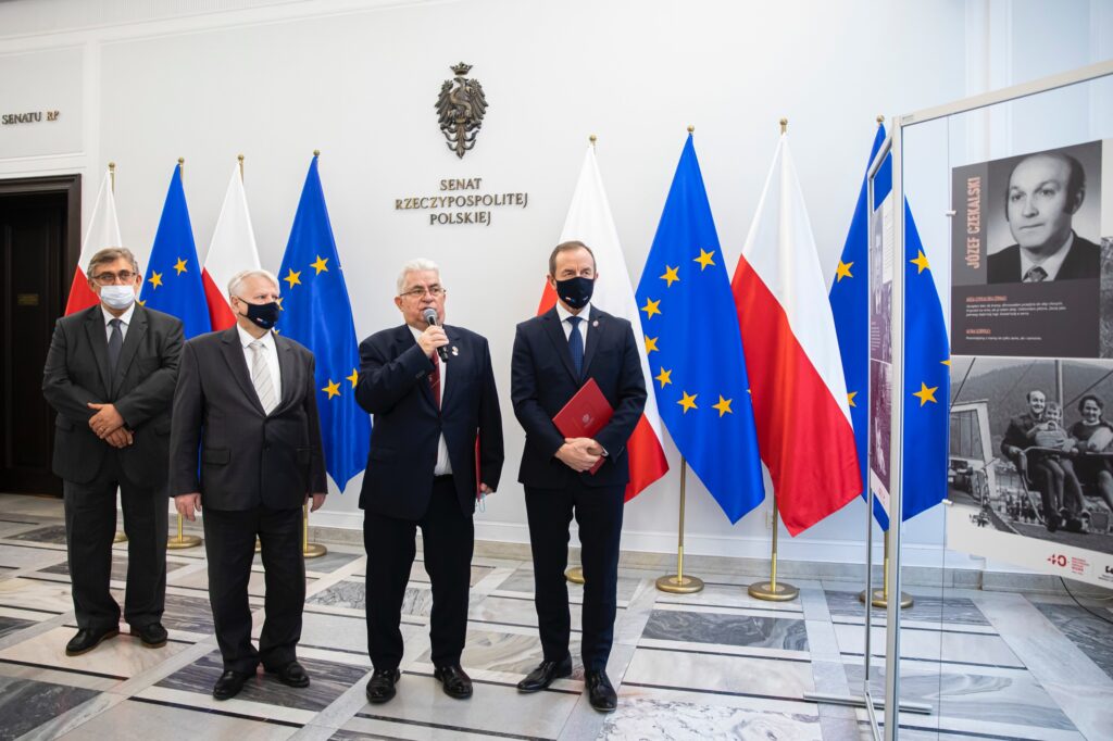 Zdjęcie z wystawy „Kopalnia strajkuje…strajk i pacyfikacja Kopalni Wujek”