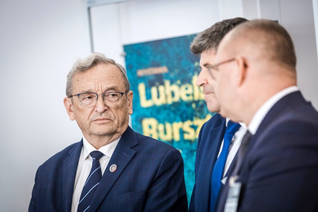 Zdjęcie z wystawy „Lubelski bursztyn”