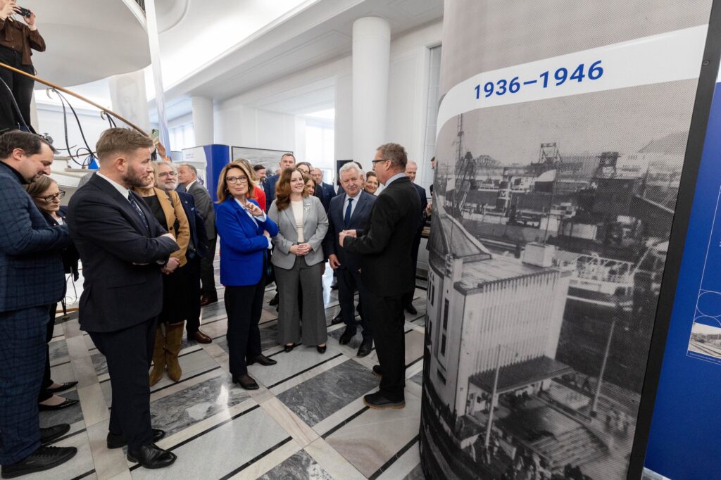 Zdjęcie z wystawy „Gdynia x 10”