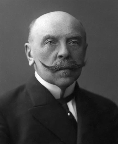 Senator Marian Kiniorski [NAC].