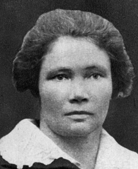 Senator Helena Lewczanowska ["Parlament Rzeczypospolitej Polskiej 1919-1927" pod red. H. Mościckiego i W. Dzwonkowskiego, Warszawa 1928].