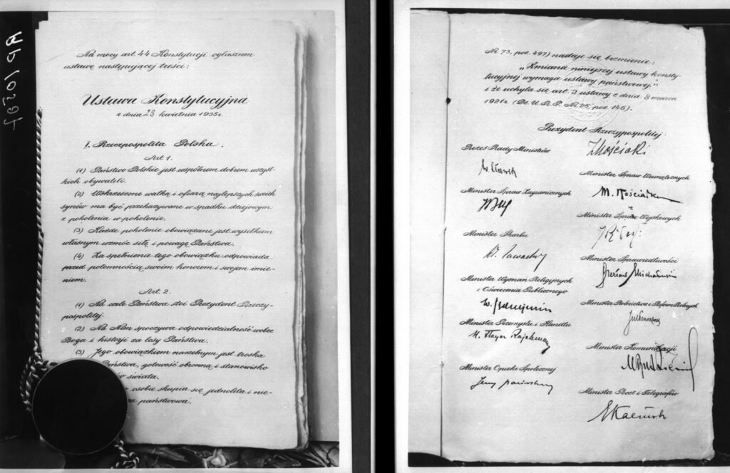 Rękopis Konstytucji kwietniowej z 1935 r.