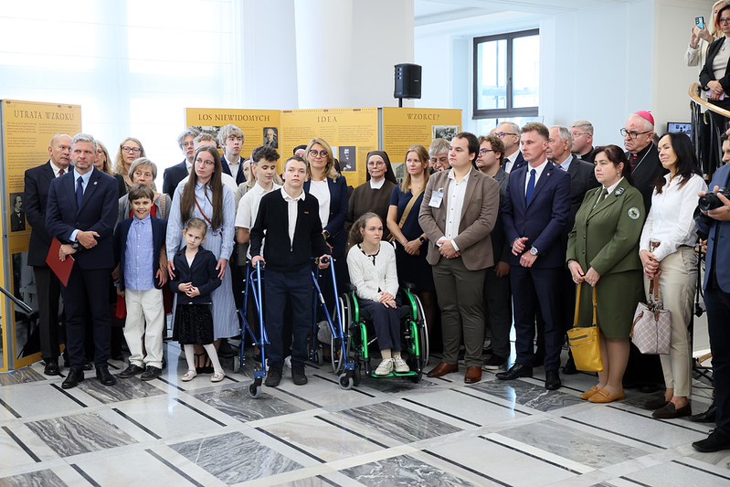 Brak opisu alternatywnego